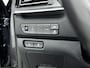 Kia e-Niro DynamicPlusLine 64 kWh | Parkeer sensoren voor + achter | Warmtepomp |Achteruit rij camera | Apple carplay & Android auto | Schuifkantel dak | Drive lane assist | Adaptive cruise control | Stoelverwarming + stuur | Half leder bekleding