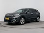Kia e-Niro DynamicPlusLine 64 kWh | Parkeer sensoren voor + achter | Warmtepomp |Achteruit rij camera | Apple carplay & Android auto | Schuifkantel dak | Drive lane assist | Adaptive cruise control | Stoelverwarming + stuur | Half leder bekleding