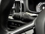 Volvo V60 2.0 T6 Twin Engine AWD Inscription PHEV - Schuifdak - Lederen bekleding - Massage stoelen - Wegklapbare trekhaak