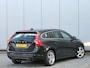 Volvo V60 1.6 T3 Momentum Leer / Afneembare trekhaak / Navi / Cruise control