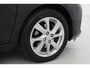 Toyota Yaris 1.5 Hybrid Dynamic | Navigatie | Keyless | Cruise Control | Clima | Camera | 16 inch | Bluetooth | Dakspoiler