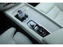 Volvo XC60 T6 Automaat Plug-in hybrid AWD Inscription | Lichtmetalen Velgen Multi-Spaaks 19" | Lederen Bekleding | Navigatiesysteem Full Map + Hard Disk | Rijstrooksensor Met Correctie | Voorstoelen Verwarmd + Ventilerend |  Parkeerverwarming Met Timer | Luchtvering Voor En Achter Met FOUR-C Settings | Premium Audio by Harman Kardon | Massagefunctie Voorstoelen |