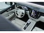 Volvo XC60 T6 Automaat Plug-in hybrid AWD Inscription | Lichtmetalen Velgen Multi-Spaaks 19" | Lederen Bekleding | Navigatiesysteem Full Map + Hard Disk | Rijstrooksensor Met Correctie | Voorstoelen Verwarmd + Ventilerend |  Parkeerverwarming Met Timer | Luchtvering Voor En Achter Met FOUR-C Settings | Premium Audio by Harman Kardon | Massagefunctie Voorstoelen |