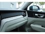 Volvo XC60 T6 Automaat Plug-in hybrid AWD Inscription | Lichtmetalen Velgen Multi-Spaaks 19" | Lederen Bekleding | Navigatiesysteem Full Map + Hard Disk | Rijstrooksensor Met Correctie | Voorstoelen Verwarmd + Ventilerend |  Parkeerverwarming Met Timer | Luchtvering Voor En Achter Met FOUR-C Settings | Premium Audio by Harman Kardon | Massagefunctie Voorstoelen |