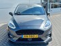 Ford Fiesta 1.0T 100pk ST-Line | Climate control | Navigatie | 18" Lm velgen | Camera | Apple + Android | Voorruitverwarming