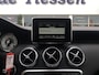 Mercedes-Benz A-klasse 180 Ambition 123PK Trekhaak, Subwoofer, AMG styling, Rijklaar met beurt & garantie!