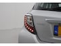 Toyota Yaris 1.5 Hybrid Dynamic | Navigatie | Keyless | Cruise Control | Clima | Parkeersensoren achter | Camera | 16 inch | Premium audio | Bluetooth | Dakspoiler