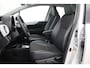 Toyota Yaris 1.5 Hybrid Dynamic | Navigatie | Keyless | Cruise Control | Clima | Parkeersensoren achter | Camera | 16 inch | Premium audio | Bluetooth | Dakspoiler