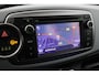Toyota Yaris 1.5 Hybrid Dynamic | Navigatie | Keyless | Cruise Control | Clima | Parkeersensoren achter | Camera | 16 inch | Premium audio | Bluetooth | Dakspoiler