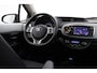 Toyota Yaris 1.5 Hybrid Dynamic | Navigatie | Keyless | Cruise Control | Clima | Parkeersensoren achter | Camera | 16 inch | Premium audio | Bluetooth | Dakspoiler