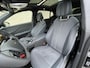 Voyah Courage Performance Edition 80 kWh l Stoel verwarming/ventilatie & Stuurwiel verwarming l Head-up l 360 camera l Adaptief cruise control l Cinema l Schuifkantel dak l Adaptieve dempers l 20 inc. velgen l Carplay l