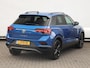 Volkswagen T-Roc 1.5 TSI Sport Business R 150pk DSG | Navigatie | Cruise control | Climatronic | Black Style | Camera | Winterpakket | elektrische achterklep | Dodehoek detectie | LED |