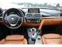 BMW 3-Serie Touring 320i Luxury Edition (NL auto), Navigatie, Lederen interieur, Cruise control, Climate control, Stoelverwarming