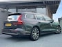 Volvo V60 2.0 T6 Plug-in hybrid AWD Essential Bright PHEV, Automaat, Driver assist, BLIS, Trekhaak semi elektrisch, Stoelverwarming, Stuurverwarming, Parkeercamera, Park assist voor- en achter
