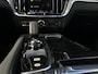 Volvo V60 2.0 T6 Plug-in hybrid AWD Essential Bright PHEV, Automaat, Driver assist, BLIS, Trekhaak semi elektrisch, Stoelverwarming, Stuurverwarming, Parkeercamera, Park assist voor- en achter