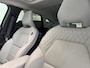 Renault Captur 1.6 E-Tech plug-in hybrid 160 Initiale Paris | Navigatie | 360 Camera | Cruise control adaptief | Panoramadak | Stoel + stuurverwarming |