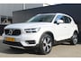 Volvo XC40 1.5 T5 Twin Engine Momentum Pro | Incl. 12 maanden garantie | Voor/achter stoelen verwarmd | Achteruitrijcamera | Parkeersensoren | Stuurwielverwarming | Navigatie | Apple carplay/android auto | Elektrische kofferklep | Cruise control