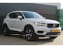 Volvo XC40 1.5 T5 Twin Engine Momentum Pro | Incl. 12 maanden garantie | Voor/achter stoelen verwarmd | Achteruitrijcamera | Parkeersensoren | Stuurwielverwarming | Navigatie | Apple carplay/android auto | Elektrische kofferklep | Cruise control