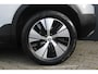 Volvo XC40 1.5 T5 Twin Engine Momentum Pro | Incl. 12 maanden garantie | Voor/achter stoelen verwarmd | Achteruitrijcamera | Parkeersensoren | Stuurwielverwarming | Navigatie | Apple carplay/android auto | Elektrische kofferklep | Cruise control
