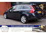 Volvo V60 T3 150 pk Momentum, Navi, Trekhaak, 17 inch