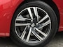Peugeot 208 1.2 PureTech 100pk Allure Pack | Trekhaak | Keyless start | Navigatie | Climate Control | Parkeercamera/-sensoren | Appel Carplay/Android Auto | Full LED | Cruise Control | DAB |