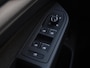 Volkswagen Golf Variant Life Edition 1.5 TSI 116 pk | Wegklapbare trekhaak | Adaptieve Cruise Control | Elektrisch bedienbare achterklep | Achteruitrijcamera | Stoelverwarming | 18 inch velgen | Fabrieksgarantie
