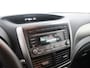 Subaru Forester 2.0 Luxury Trekhaak, Airco, Cruise control, Stuur multifunctioneel, Voorstoelen verwarmd, Dakrails, Elektronisch Stabiliteits Programma, Elektronische remkrachtverdeling, Niveauregeling automatisch robuuste en betrouwbare SUV die comfort en terreinvaardigheid moeiteloos combineert. Dankzij Subaru’s kenmerkende symmetrische vierwielaandrijving en de krachtige 2.0-liter motor voel je je z