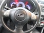 Subaru Forester 2.0 Luxury Trekhaak, Airco, Cruise control, Stuur multifunctioneel, Voorstoelen verwarmd, Dakrails, Elektronisch Stabiliteits Programma, Elektronische remkrachtverdeling, Niveauregeling automatisch robuuste en betrouwbare SUV die comfort en terreinvaardigheid moeiteloos combineert. Dankzij Subaru’s kenmerkende symmetrische vierwielaandrijving en de krachtige 2.0-liter motor voel je je z