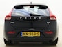 Volvo V40 2.0 T3 153pk Nordic+ / Stoelverwarming / Stand kachel / Parkeersensoren / All-season banden / Verwarmbaar vorruit