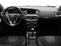 Volvo V40 2.0 T3 153pk Nordic+ / Stoelverwarming / Stand kachel / Parkeersensoren / All-season banden / Verwarmbaar vorruit