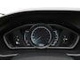 Volvo V40 2.0 T3 153pk Nordic+ / Stoelverwarming / Stand kachel / Parkeersensoren / All-season banden / Verwarmbaar vorruit