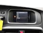 Volvo V40 2.0 T3 153pk Nordic+ / Stoelverwarming / Stand kachel / Parkeersensoren / All-season banden / Verwarmbaar vorruit