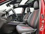 Alfa Romeo Junior Elettrica Veloce 54 kWh 280pk Automaat | Elektrisch Bedienbare Bestuurdersstoel met Stoelmassage | Elektrisch Bedienbare Achterklep | Navigatie | Climate Control | Adaptieve Cruise Control | Achteruitrijcamera | Parkeersensoren Voor + Achter | Dodehoek Detectie | Keyless Entry/Start | Matrix-LED Koplampen | Verwarmbare Voostoelen/Stuur | Apple Carplay/Android Auto |