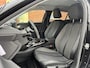 Peugeot e-2008 EV Allure Pack 50 kWh | Stoelverwarming | Camera achter | Carplay/Android Auto |