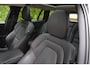 Volvo V60 2.0 T8 Recharge AWD Inscription PANORAMADAK / EL.TREKHAAK / LEER / CAMERA / HARMAN-KARDON