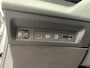 Peugeot 308 Allure | 17" lichtmetalen velgen 'HALONG' | Achteruitrijcamera 180° (Visiopark 1) | Autonomous Emergency Braking d.m.v. radar i.p.v. camera