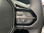 Peugeot 308 Allure | 17" lichtmetalen velgen 'HALONG' | Achteruitrijcamera 180° (Visiopark 1) | Autonomous Emergency Braking d.m.v. radar i.p.v. camera