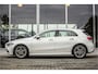 Mercedes-Benz A-klasse 250 e Premium Plus AMG | Camera | 18" | Sfeer
