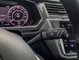 Volkswagen Tiguan 1.4 TSI ACT 150PK DSG Highline Business R | PANORAMADAK | BLACK EDITION | STOELVERWARMING | ACC | BLIND SPOT |