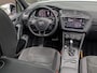 Volkswagen Tiguan 1.4 TSI ACT 150PK DSG Highline Business R | PANORAMADAK | BLACK EDITION | STOELVERWARMING | ACC | BLIND SPOT |
