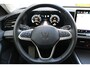 Volkswagen Passat Variant 1.5 eTSI 150 pk | Incl. 12 maanden Garantie | Stoel/stuur verwarming | Achteruitrijcamera | Adaptive cruise controle | Dodehoekdetectie | Parkeersensoren V+A | Navigatie | Apple CarPlay/Android Auto | Draadloze telefoonlader | Climate controle | Lane assist | Keyless start | LED Koplampen | 17 Inch LMV | Schakelmogelijkheid aan stuurwiel |