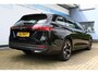 Volkswagen Passat Variant 1.5 eTSI 150 pk | Incl. 12 maanden Garantie | Stoel/stuur verwarming | Achteruitrijcamera | Adaptive cruise controle | Dodehoekdetectie | Parkeersensoren V+A | Navigatie | Apple CarPlay/Android Auto | Draadloze telefoonlader | Climate controle | Lane assist | Keyless start | LED Koplampen | 18 Inch LMV | Schakelmogelijkheid aan stuurwiel |