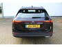 Volkswagen Passat Variant 1.5 eTSI 150 pk | Incl. 12 maanden Garantie | Stoel/stuur verwarming | Achteruitrijcamera | Adaptive cruise controle | Dodehoekdetectie | Parkeersensoren V+A | Navigatie | Apple CarPlay/Android Auto | Draadloze telefoonlader | Climate controle | Lane assist | Keyless start | LED Koplampen | 17 Inch LMV | Schakelmogelijkheid aan stuurwiel |