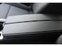 Volkswagen Passat Variant 1.5 eTSI 150 pk | Incl. 12 maanden Garantie | Stoel/stuur verwarming | Achteruitrijcamera | Adaptive cruise controle | Dodehoekdetectie | Parkeersensoren V+A | Navigatie | Apple CarPlay/Android Auto | Draadloze telefoonlader | Climate controle | Lane assist | Keyless start | LED Koplampen | 18 Inch LMV | Schakelmogelijkheid aan stuurwiel |