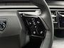 Peugeot 3008 1.2 Hybrid 136 Allure | Verwarmbare stuurwiel | Climate Control | Adaptive Cruise Control | Dode hoekdetectie | Apple Carplay/Android Auto | Draadloze telefoonlader | Full LED | Parkeercamera/-sensoren | Keyless Entry/Start |