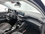 Peugeot e-208 EV Blue Lease Allure 50 kWh 136pk Automaat | Dealer Onderhouden | Navigatie | Climate Control | Cruise Control | Achteruitrijcamera | Parkeersensoren Achter | LED Koplampen | Verwarmbare Voorstoelen | 16' Lichtmetalen Velgen | Apple Carplay/Android Auto |