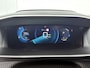 Peugeot e-208 EV Blue Lease Allure 50 kWh 136pk Automaat | Dealer Onderhouden | Navigatie | Climate Control | Cruise Control | Achteruitrijcamera | Parkeersensoren Achter | LED Koplampen | Verwarmbare Voorstoelen | 16' Lichtmetalen Velgen | Apple Carplay/Android Auto |