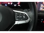 Volkswagen Golf 1.5 eTSI Style (PANORAMADAK, STOEL/STUUR VERWARMING, SFEERVERLICHTING, NAVIGATIE, CRUISE CONTROL ADAPTIEF)