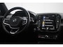 Volvo XC40 T3 163PK AUT8 R-Design | Adaptive Cruise & Pilot Assist | Power Seats incl. Memory | 360 Camera | Schuif-/kanteldak | BLIS | Stoel & Stuurverwarming | AppleCarplay&AndroidAuto | Premium Harman/Kardon Audio |