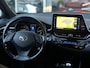 Toyota C-HR 1.8 Hybrid Executive | Navigatie, Half Leer, Parkeersensoren, Stoelverwarming, Keyless, 18 inch, Perfecte staat!